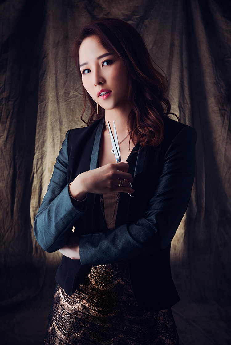 Ms. Velarie　Khoo